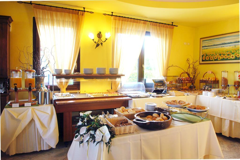 Hotel Smeraldo Lazise Bagian luar foto