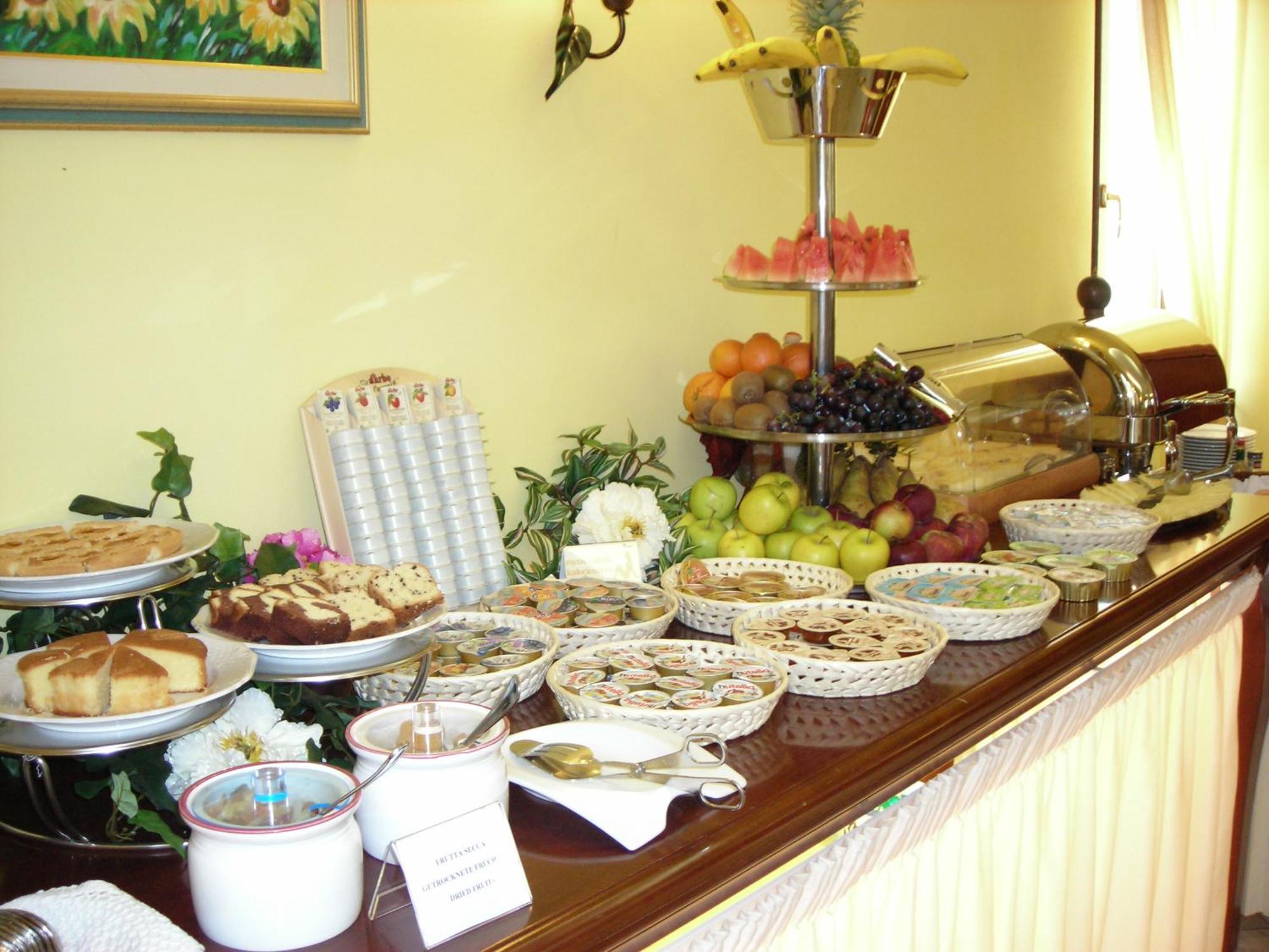 Hotel Smeraldo Lazise Bagian luar foto