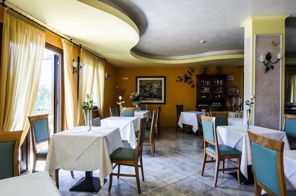 Hotel Smeraldo Lazise Bagian luar foto
