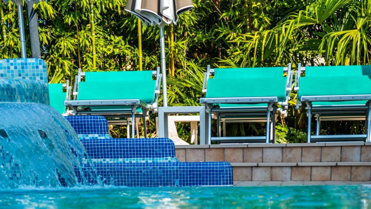 Hotel Smeraldo Lazise Bagian luar foto